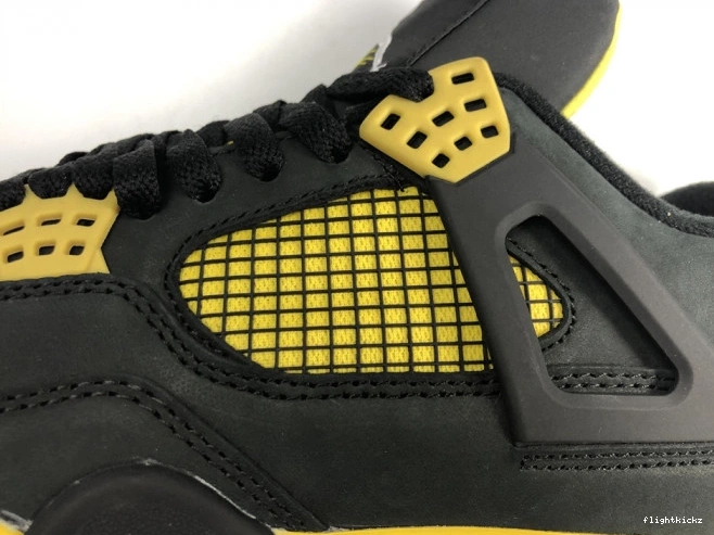 308497-008 Air Thunder Retro Jordan 4 1022